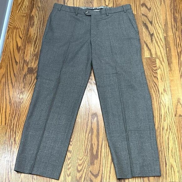 Hiltl DAVID Perfetto Flat Front Dress Pants. Brown. Size 36. - Picture 1 of 7